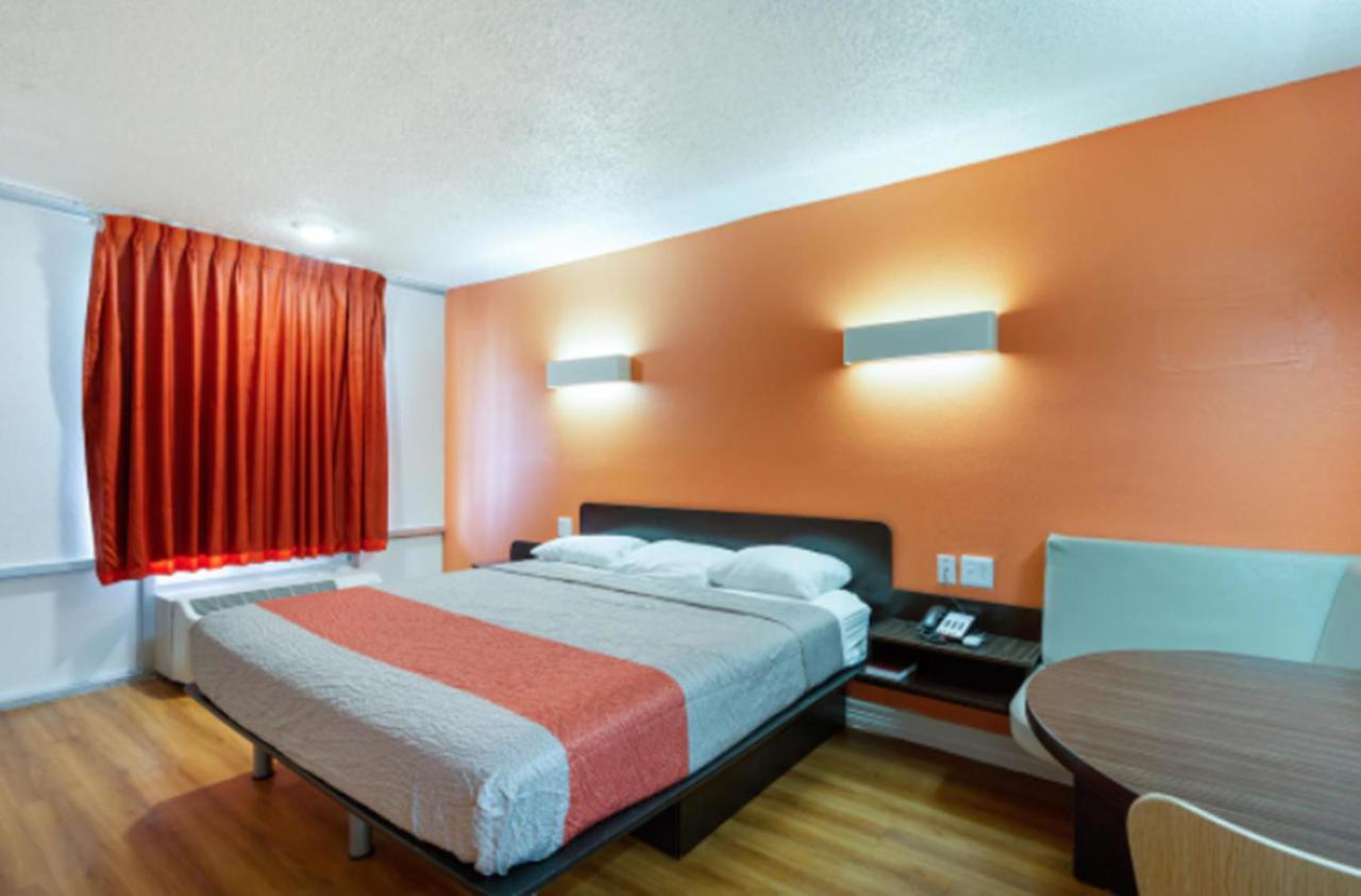 6-houston, Tx - East Hotel Houston