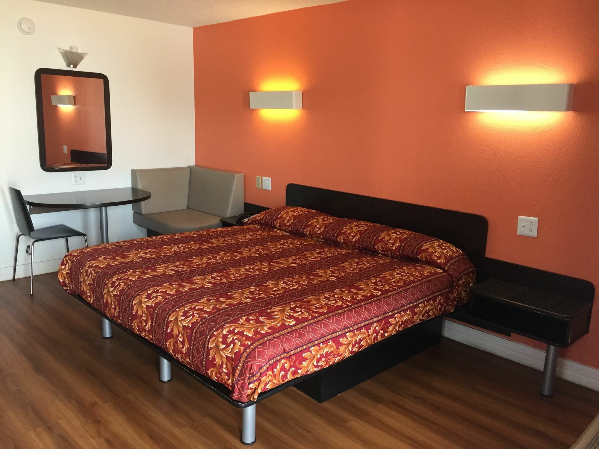 6-houston, Tx - East Hotel 2*